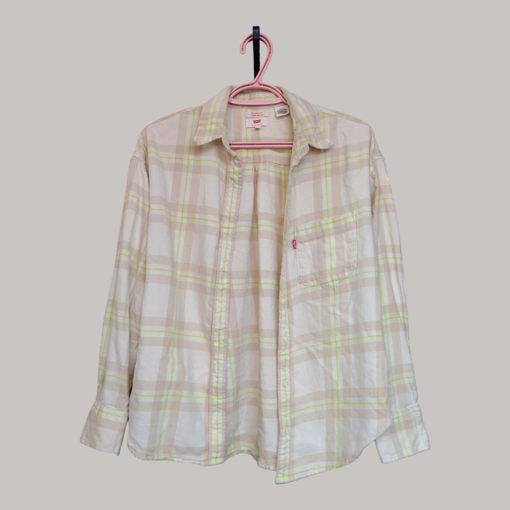 Levi's plaid shirt